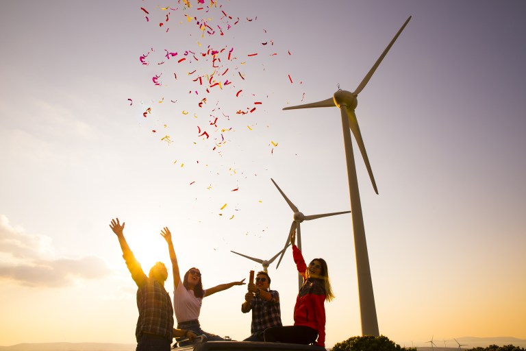 Ripple Graig Fatha members set to enjoy bumper electricity bill savings in wind farm’s first year of operation